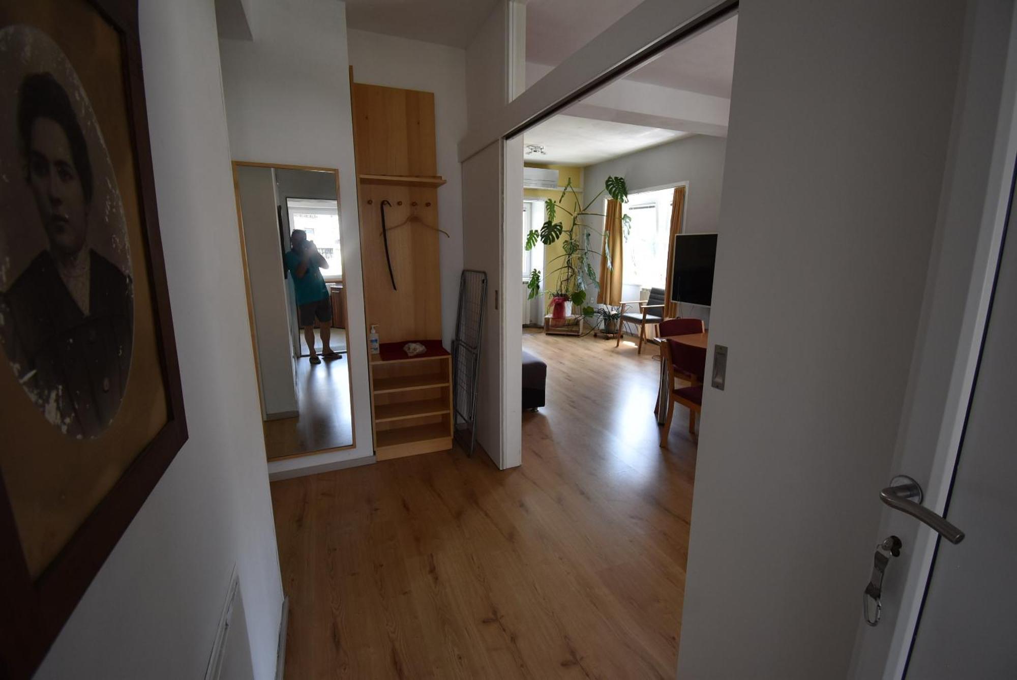 Free Alps, Massage & Wine Apartment