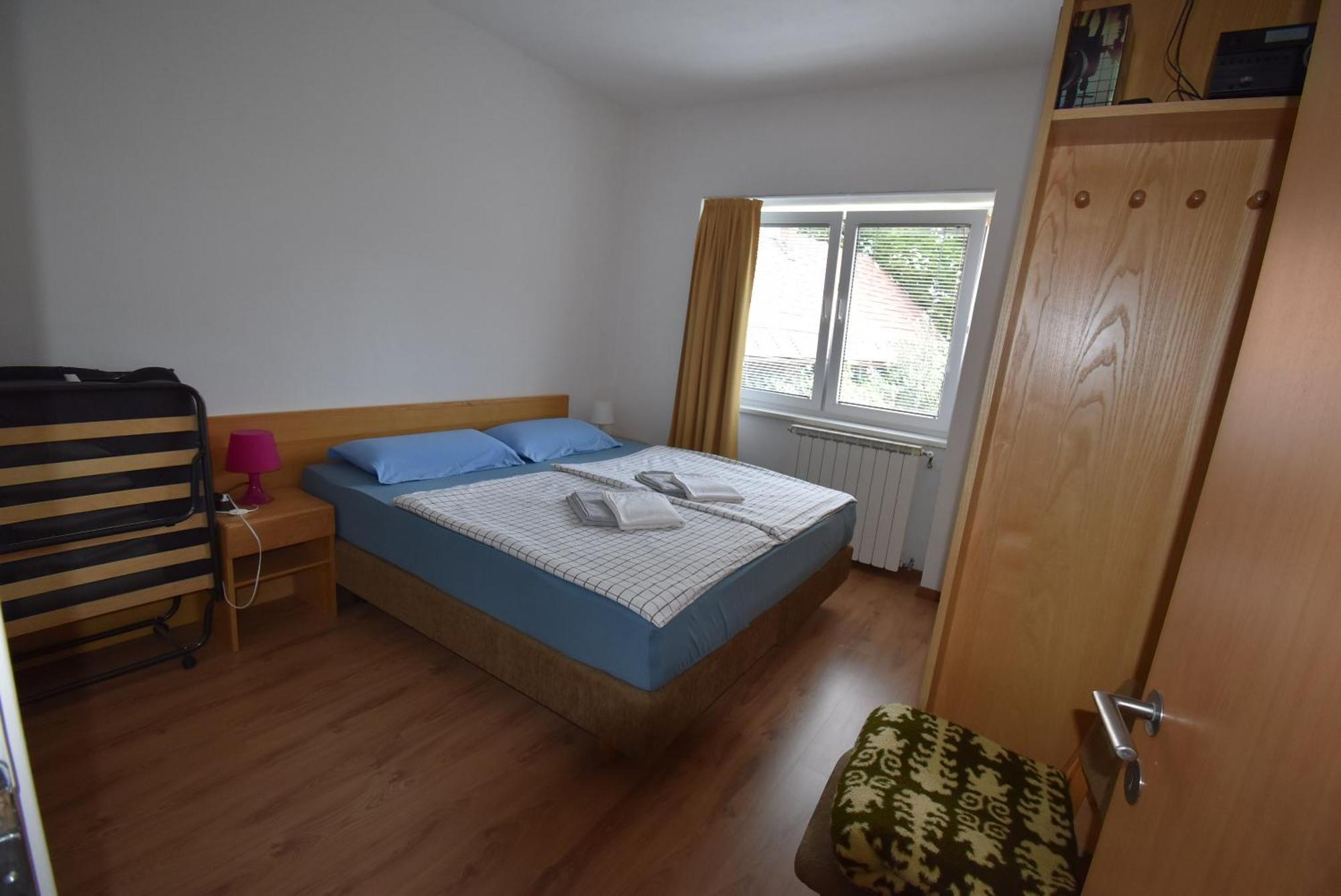 Free Alps, Massage & Wine Apartma *