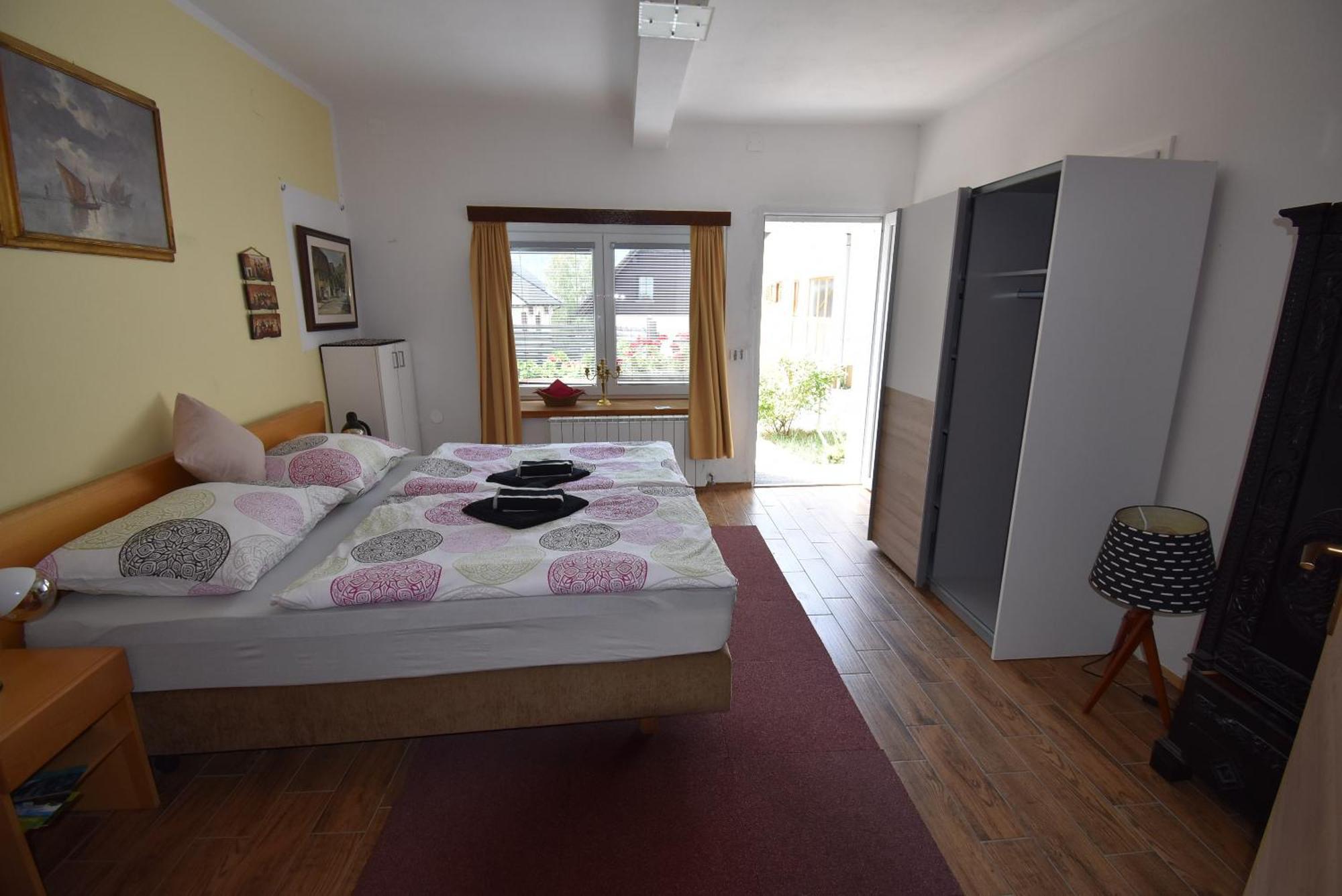 Free Alps, Massage & Wine *
