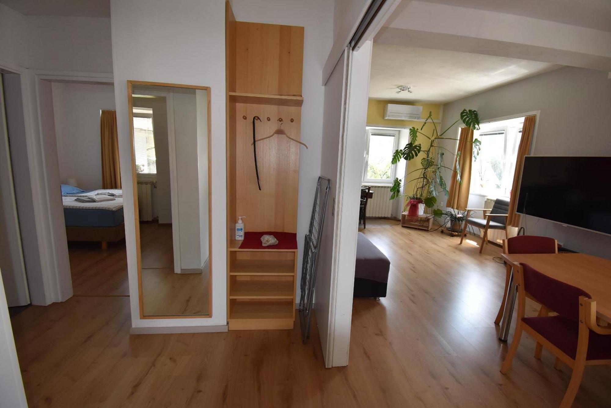 Apartma Free Alps, Massage & Wine