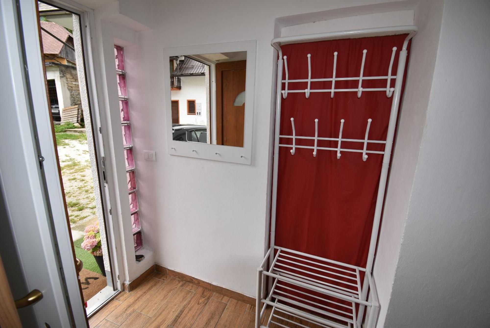 Free Alps, Massage & Wine Apartment *