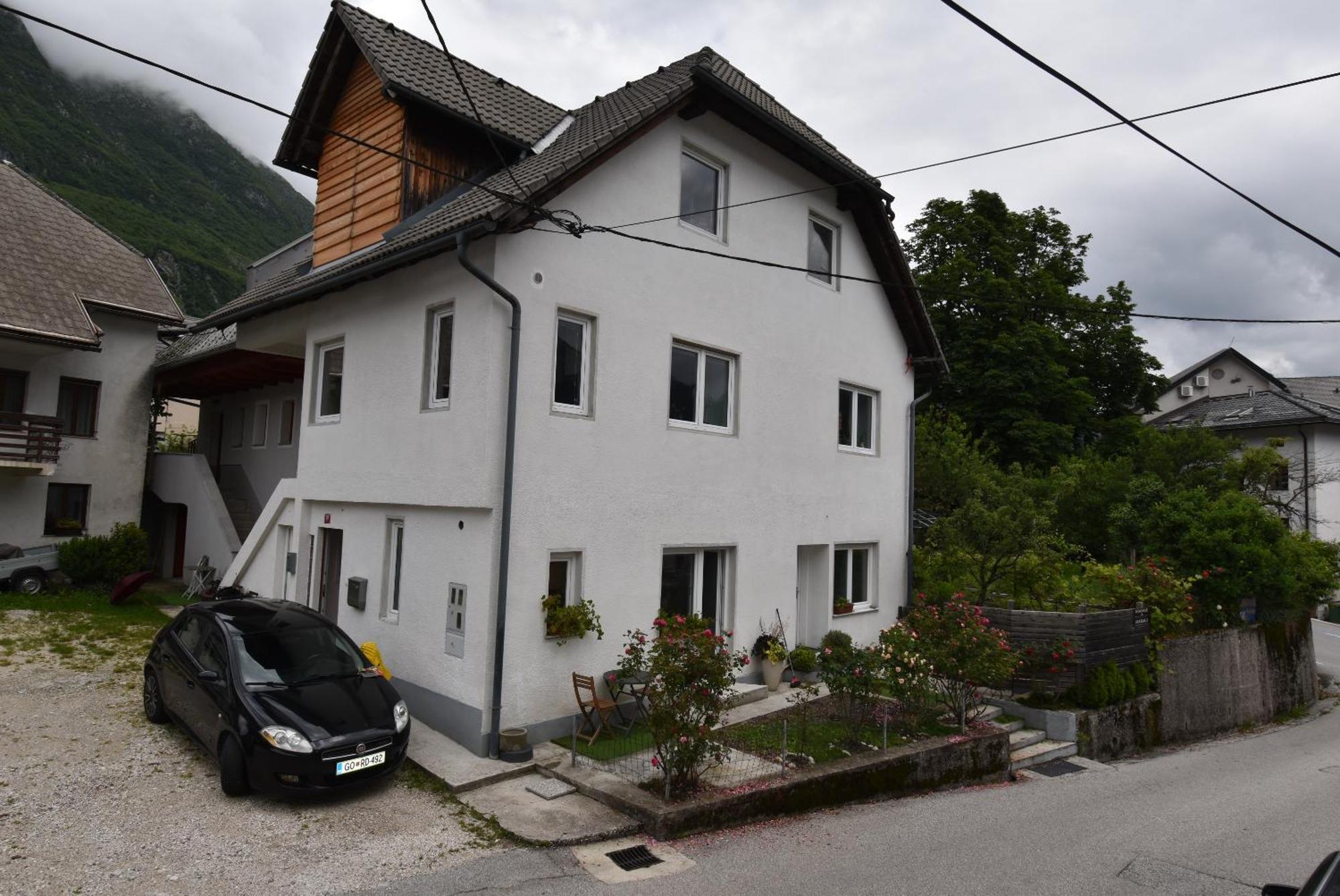 Free Alps, Massage & Wine Apartma